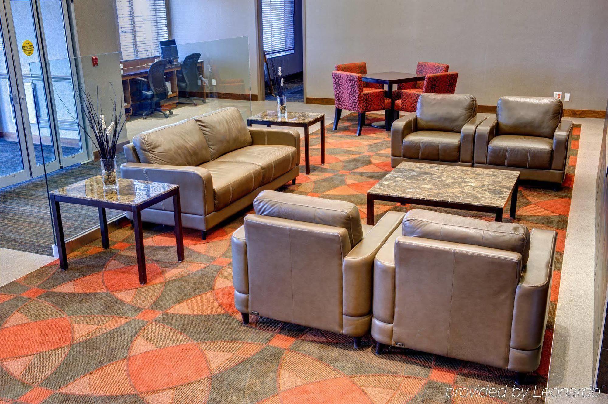 Radisson Hotel & Suites Fort Mcmurray Eksteriør bilde