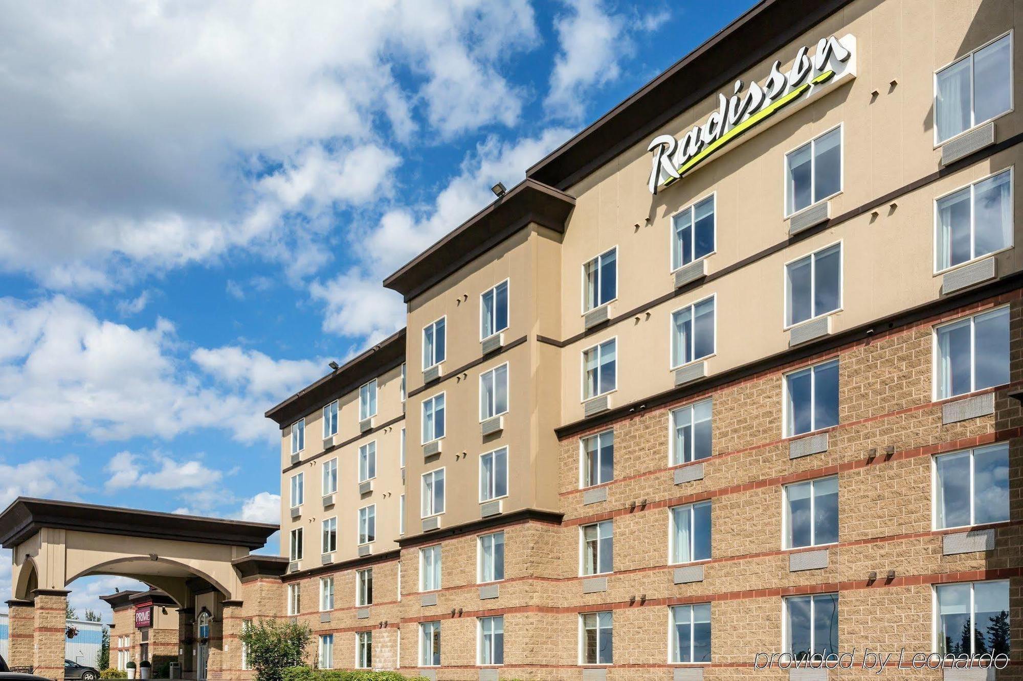 Radisson Hotel & Suites Fort Mcmurray Eksteriør bilde